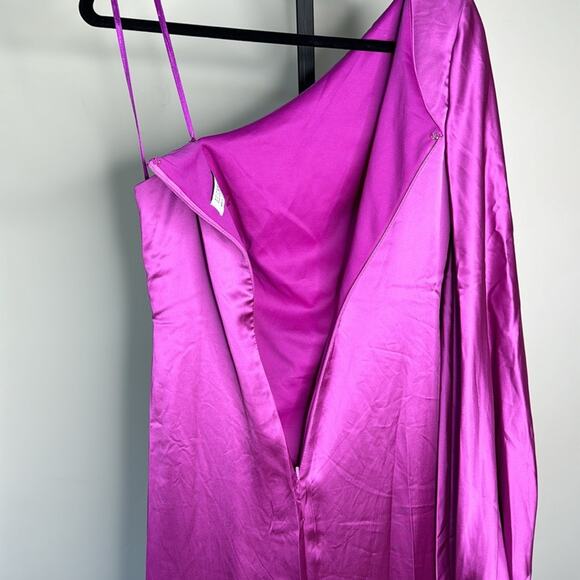 NWT IEENA for MAC DUGGAL Orchid One Shoulder Satin Puff Sleeve Side Ruched Gown - Picture 12 of 13